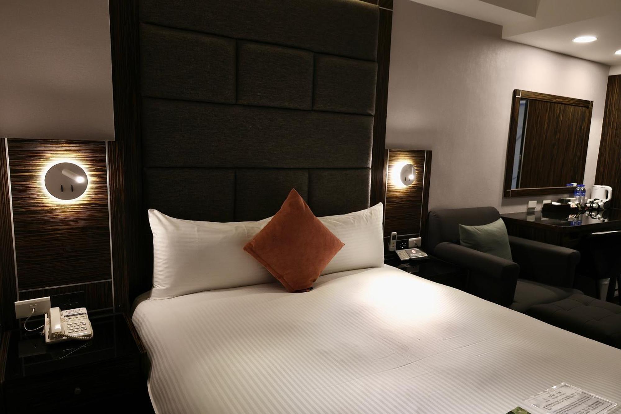 Hub Hotel - Zhongshan Branch Taipei Exterior photo