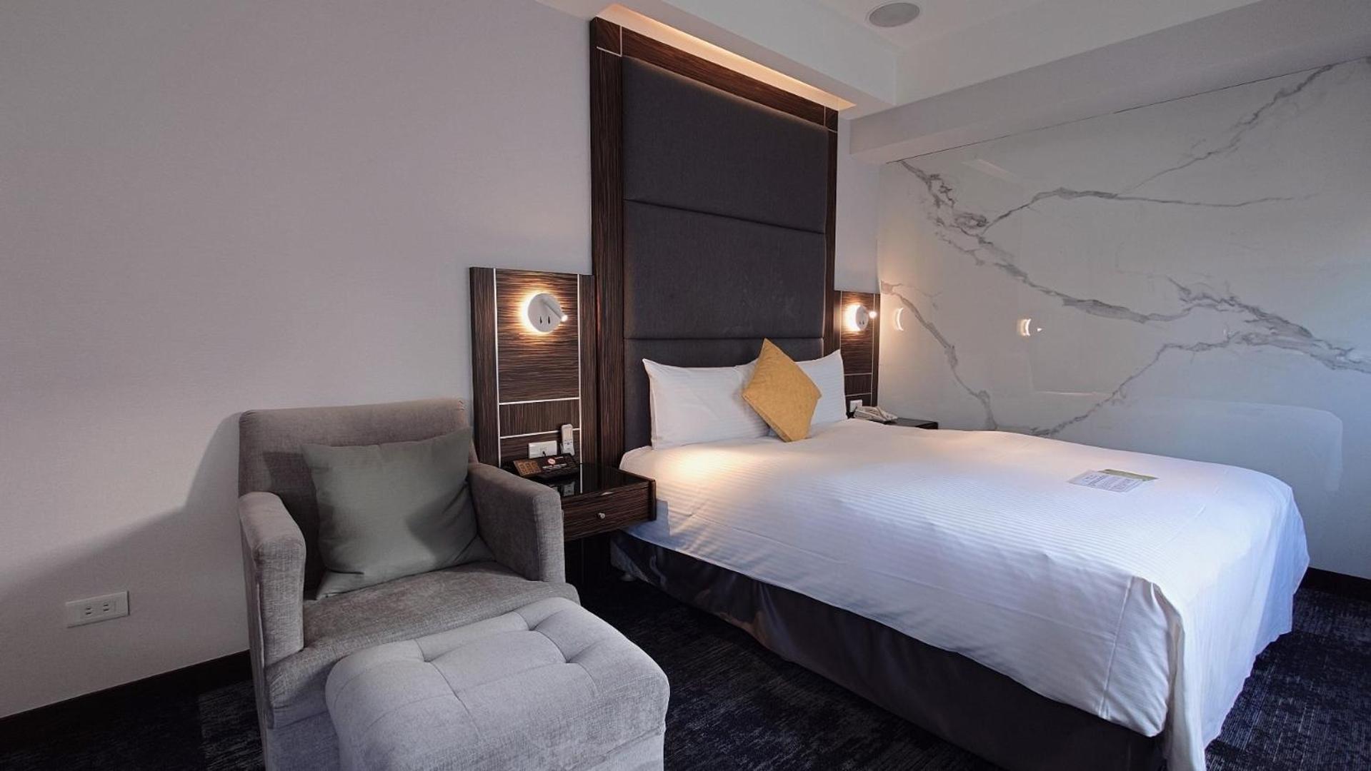 Hub Hotel - Zhongshan Branch Taipei Exterior photo